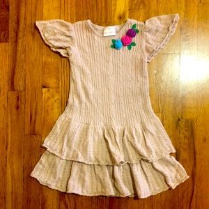 Size 120 (6-7) short sleeved Hanna Andersson dress